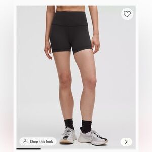 Wunder Train High-Rise Short 4"